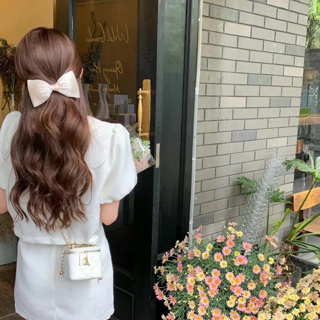 小镇里的国界线